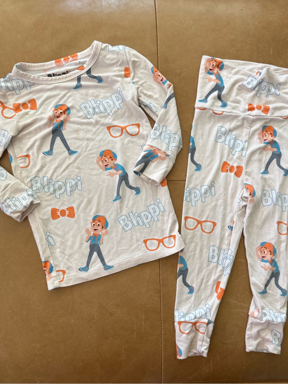 💜$20 FLASH SALE💜Bums and Roses x Blippi Pajamas 12-18M